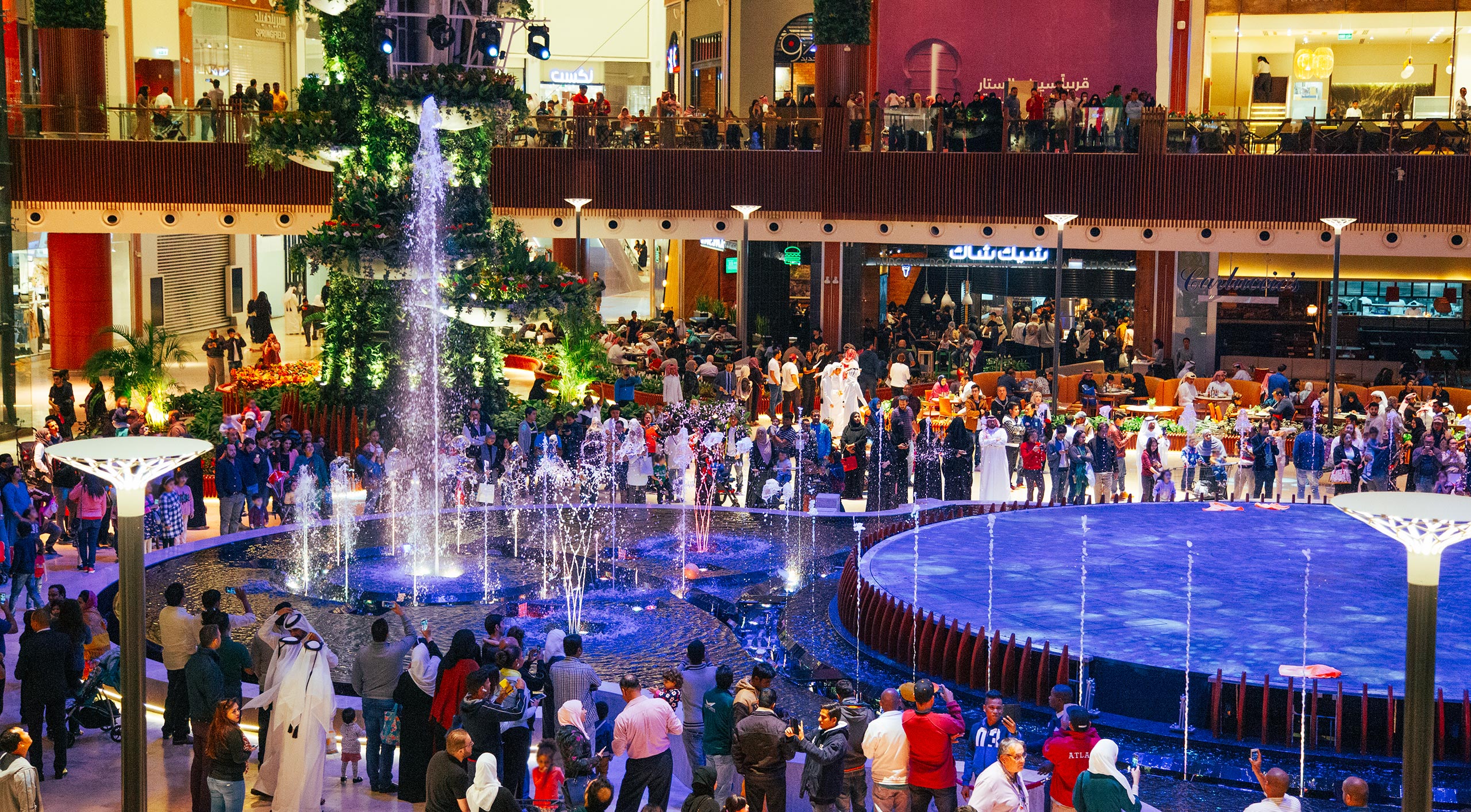 fontana dancing fountain in mall