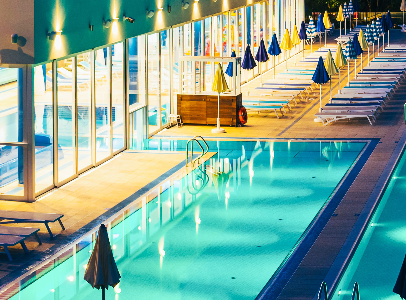 Swimming Pool Lights - Fontana Fountains