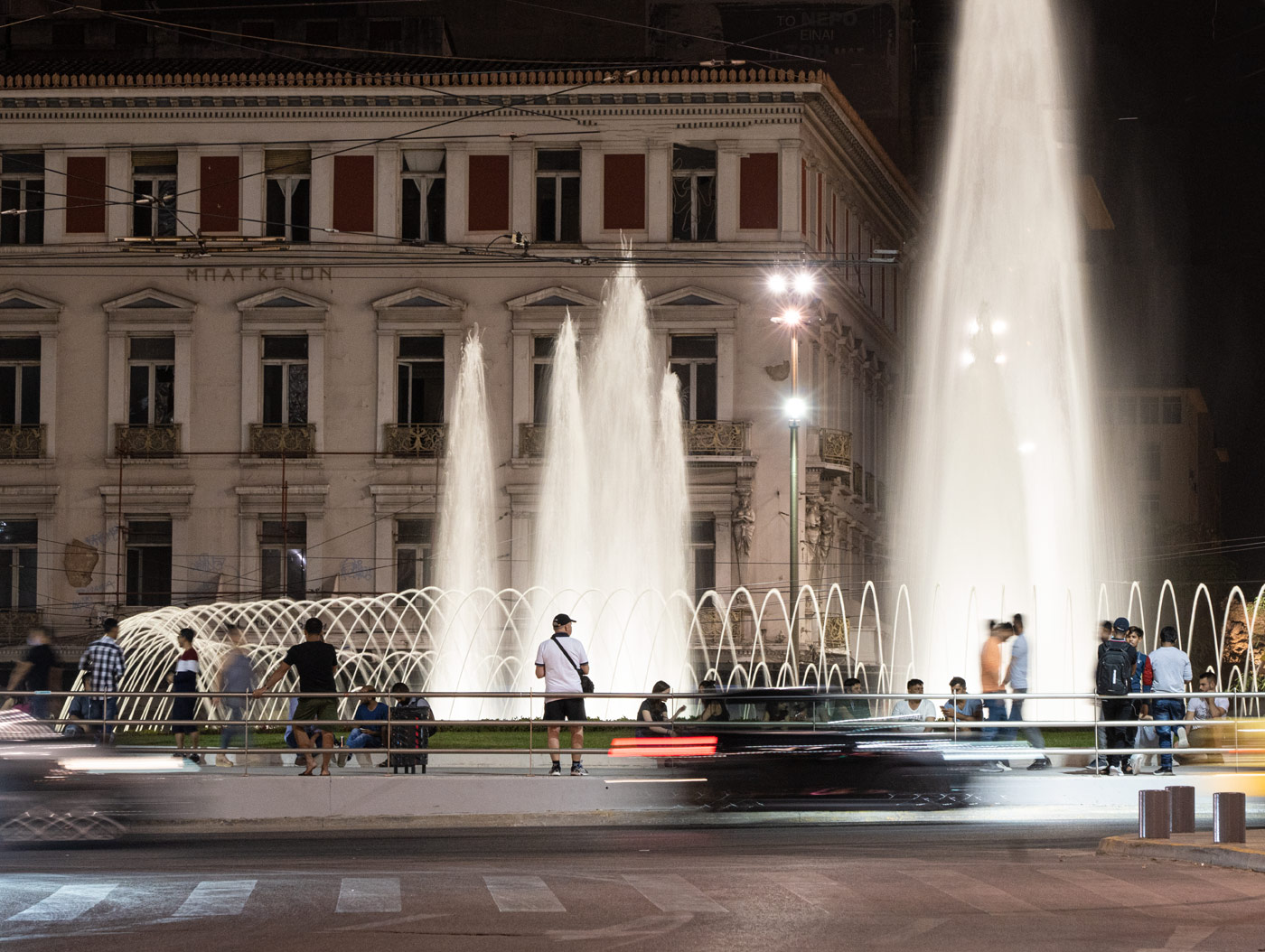 Fontana underwater lighting reference photo of ULX900 lighting up a fountain